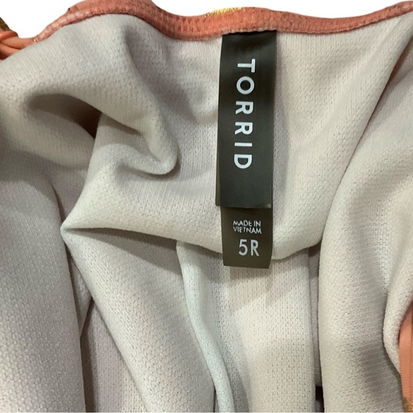 Torrid Coral Mermaid One-Piece Swimsuit w/ Gold Foil | Size 5X (28) Excellent UC - Picture 5 of 9